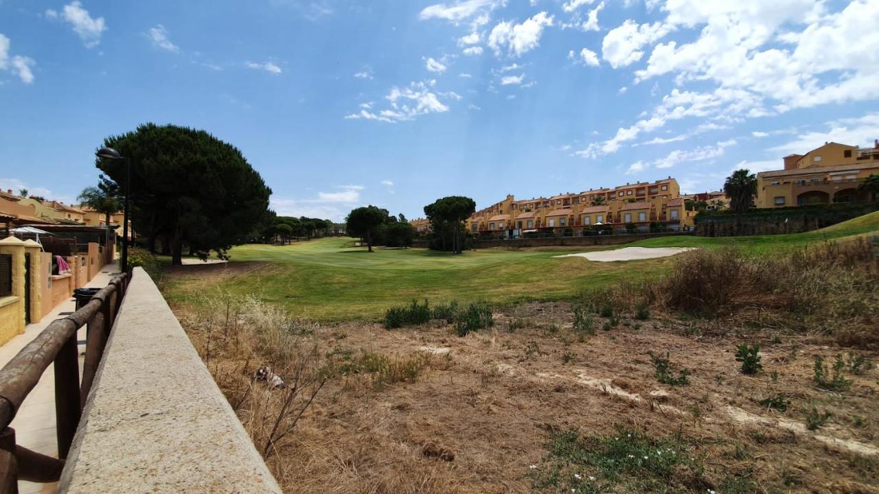 Villa De Islantilla Exterior photo